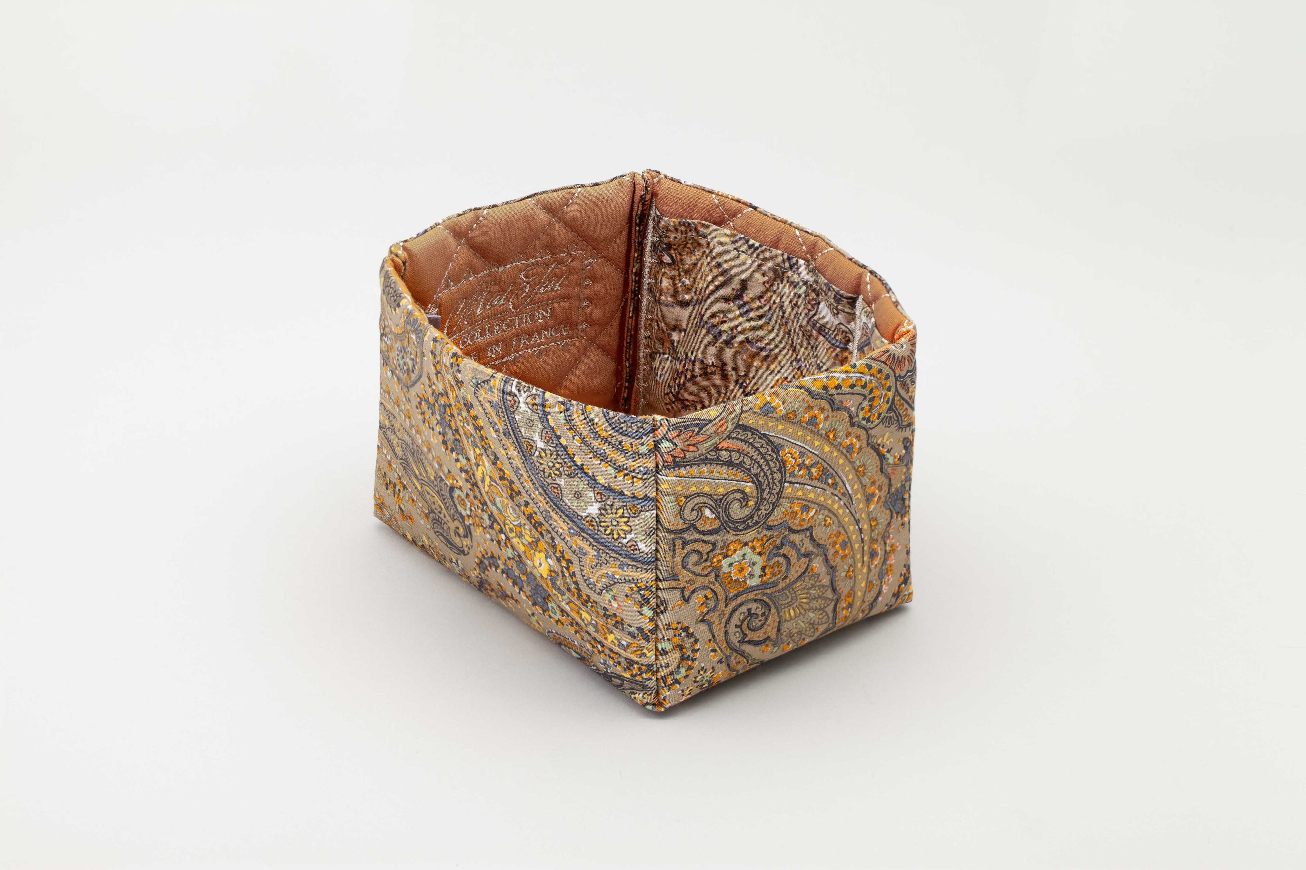 Paisley Gold - Image 23